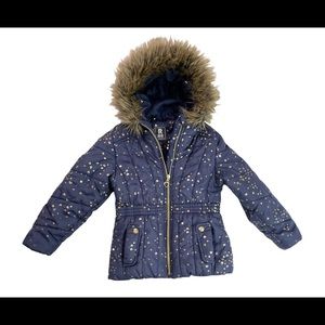 Faux fur Navy/Gold Hearts foil print puffer coat. Size 4T.
